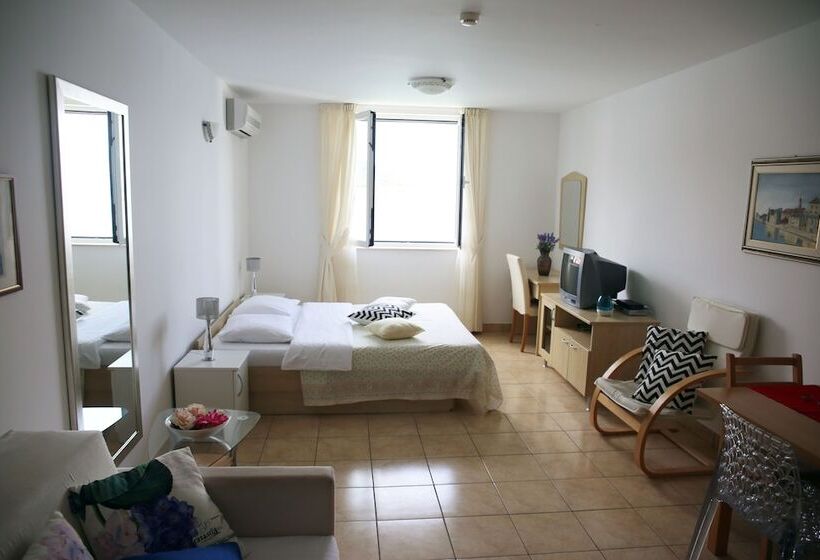 Студия Стандарт Вид на Море, Tamarix Residence