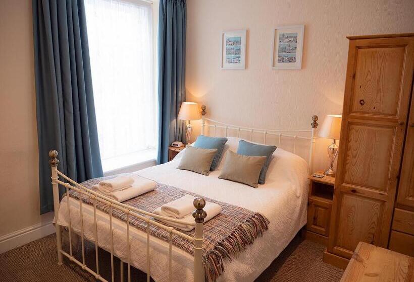 Номер Стандарт, The Commercial