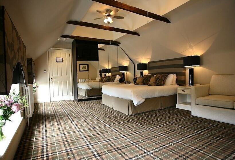 جناح, The White Hart