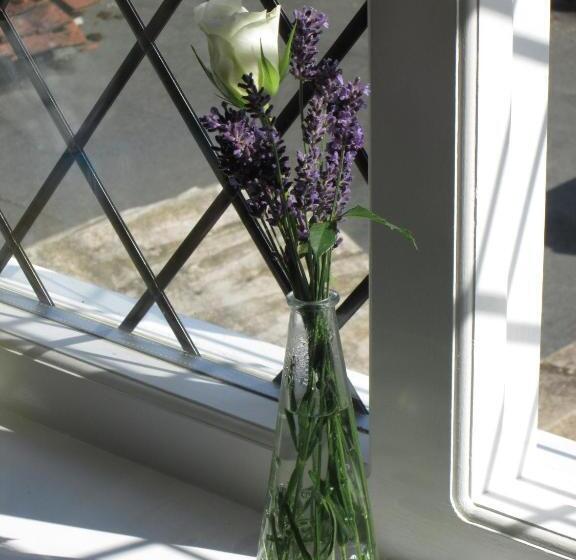 标准间, Three Cranes