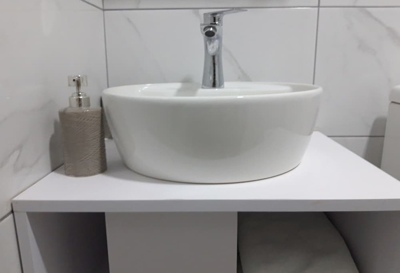 اتاق استاندارد سه نفره, Vila Silia