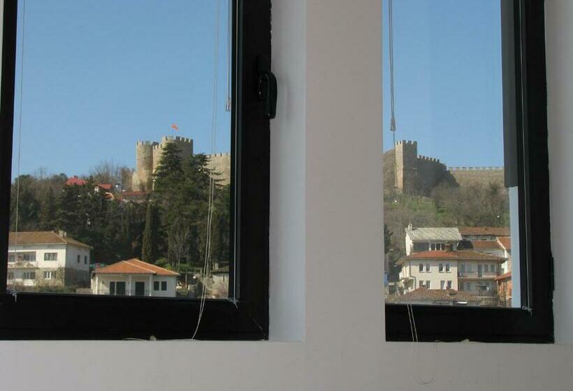 مجموعه ویستا شهر, Villa Kale