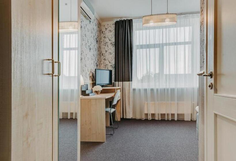 اتاق استاندارد یک نفره, Wolmar