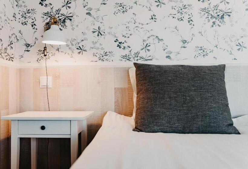 اتاق استاندارد یک نفره, Wolmar