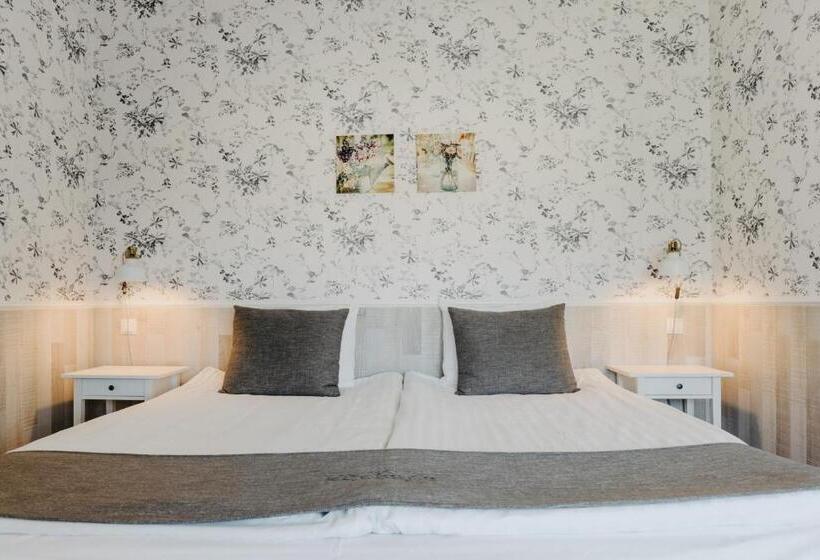 سوییت جونیور, Wolmar