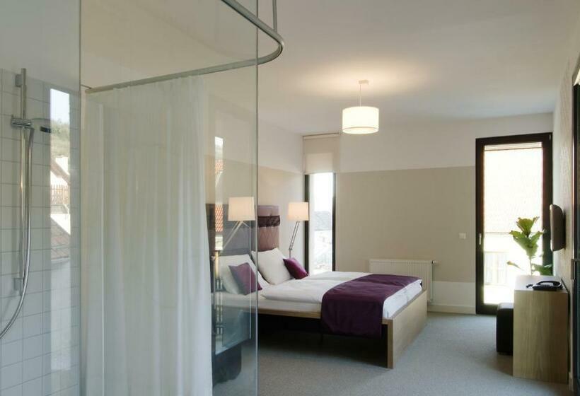 חדר קומפורט, Zur Schonenburg