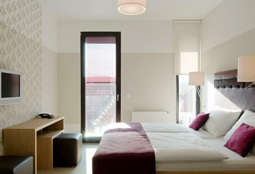 חדר קומפורט, Zur Schonenburg