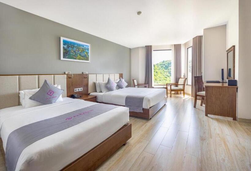 اتاق سوپریور با چشم‌انداز دریا, Cat Ba Paradise