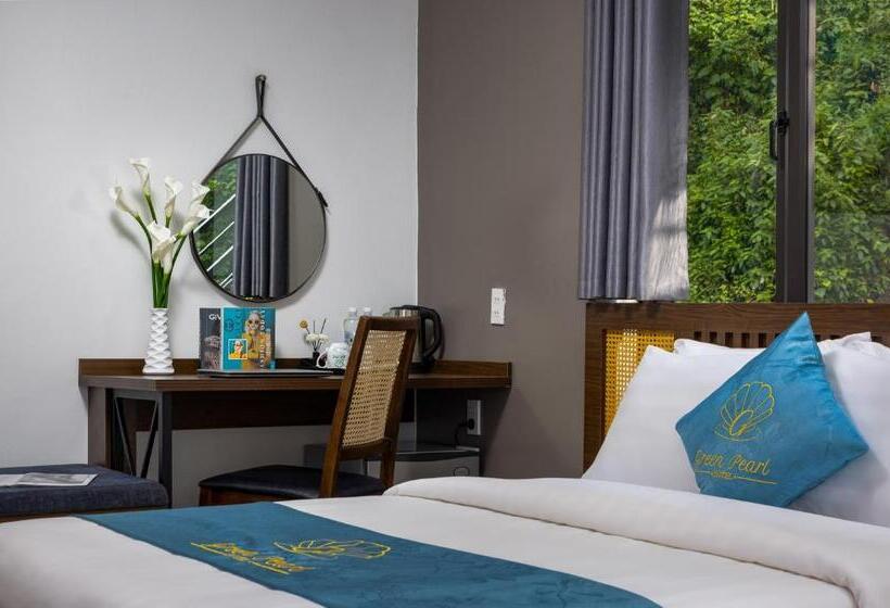 اتاق خانوادگی با چشم‌انداز کوه, Catba Green Pearl