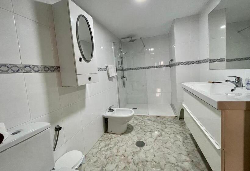 コンフォートトリプルルーム, Chinasol Low Cost