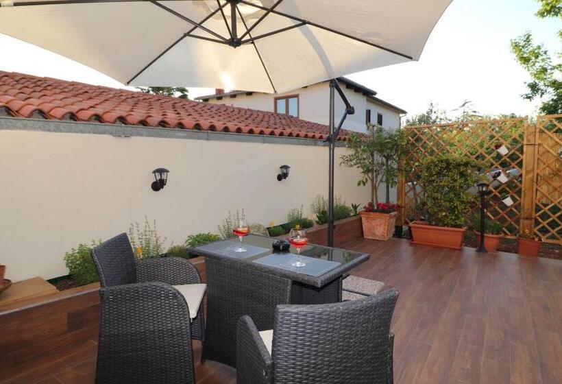 Апартаменты 1 Спальня, Apartments And Rooms With Parking Space Porec   6917