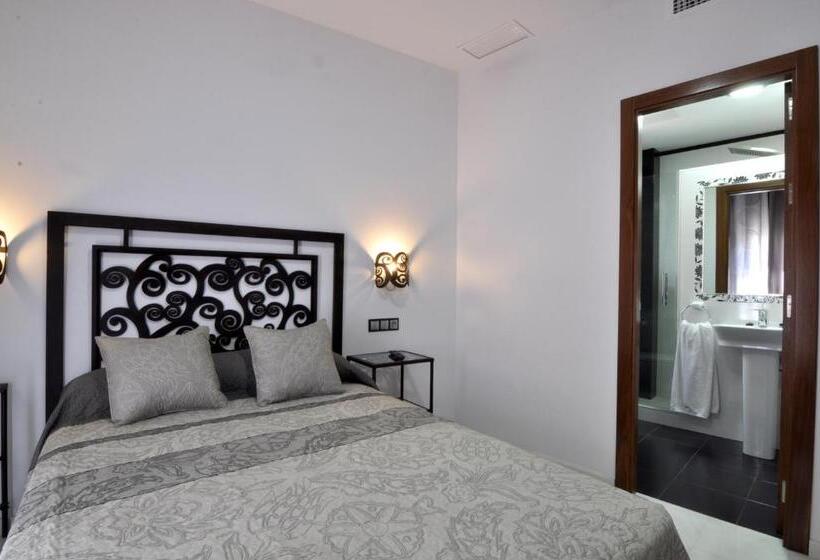 اتاق استاندارد, Hostal Almanzor