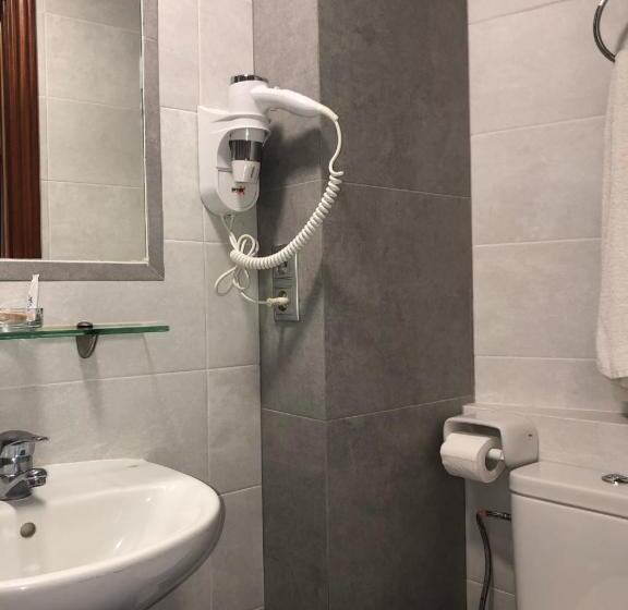 اتاق استاندارد, Hostal Almanzor