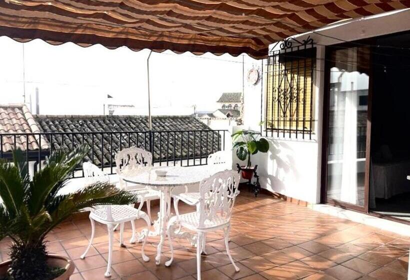 اتاق استاندارد چهار تخته, Hostal Almanzor