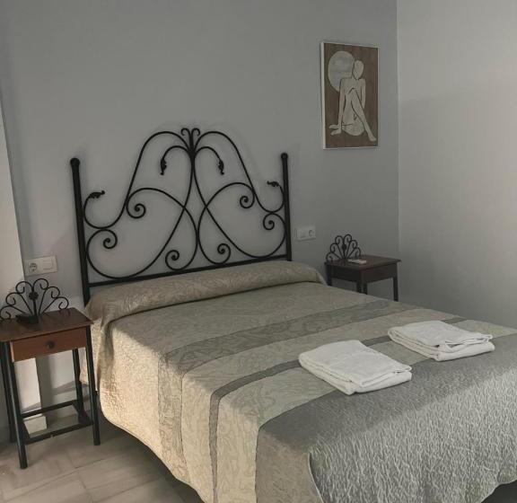 اتاق استاندارد, Hostal Almanzor