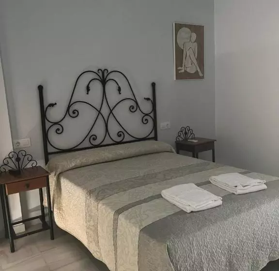 اتاق استاندارد, Hostal Almanzor