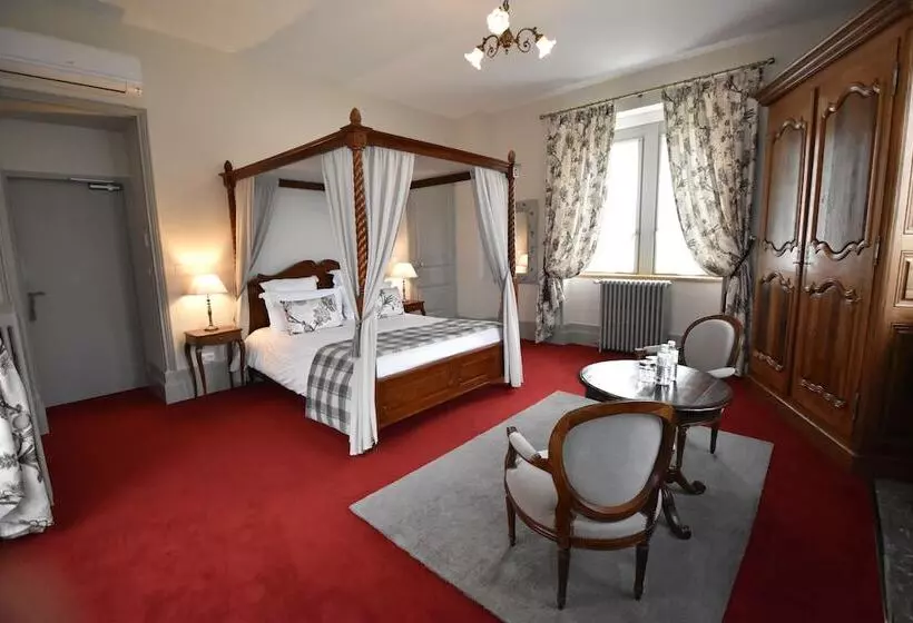 デラックスルーム, Domaine De Monrecour   Hôtel & Restaurant   Proche De Sarlat