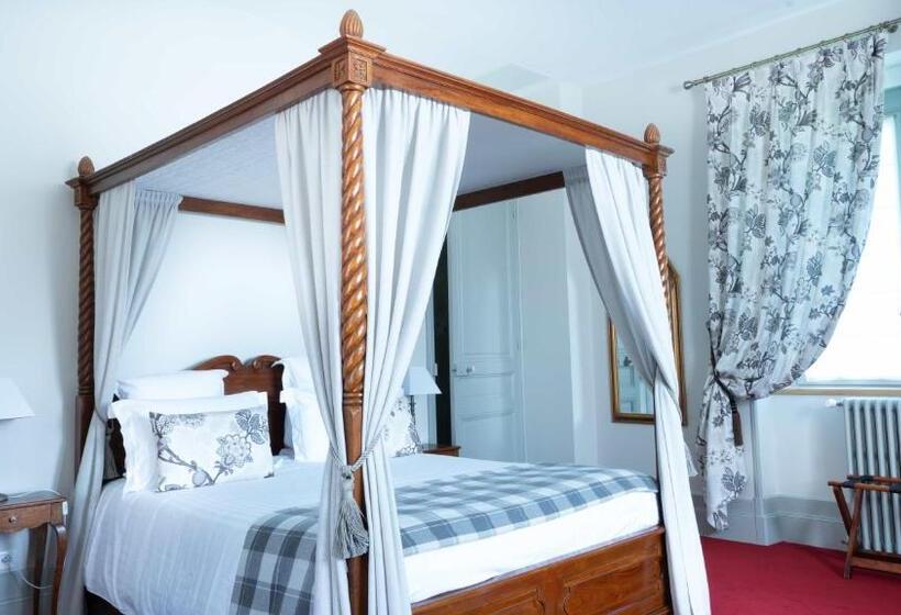 デラックスルーム, Domaine De Monrecour   Hôtel & Restaurant   Proche De Sarlat