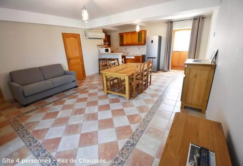 ２ベッドルームハウス, Domaine De Monrecour   Hôtel & Restaurant   Proche De Sarlat