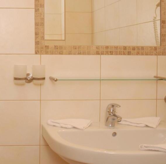 חדר קומפורט, Eifelland