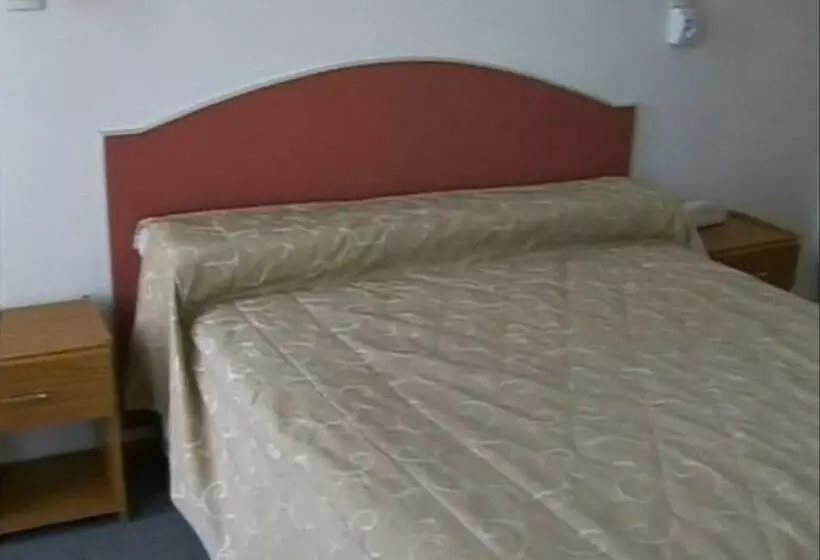 Standardzimmer, Fantilli