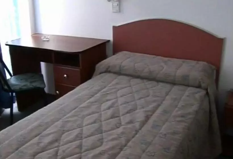 Klassisches Zimmer, Fantilli