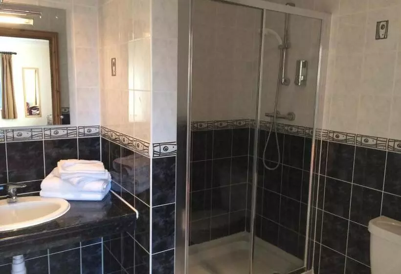 Classic Yhden Hengen Huone, Hunters Lodge Inn