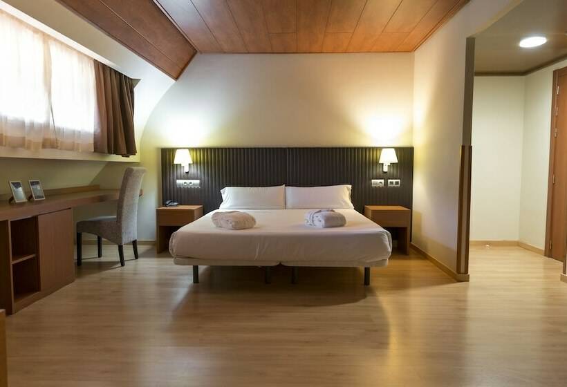 חדר סטנדרט, Iberik Rocallaura Balneari