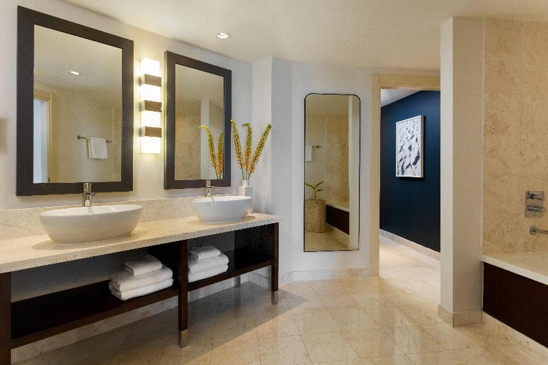 주니어 스위트 도시 전망, Kimpton Epic Hotel, An Ihg