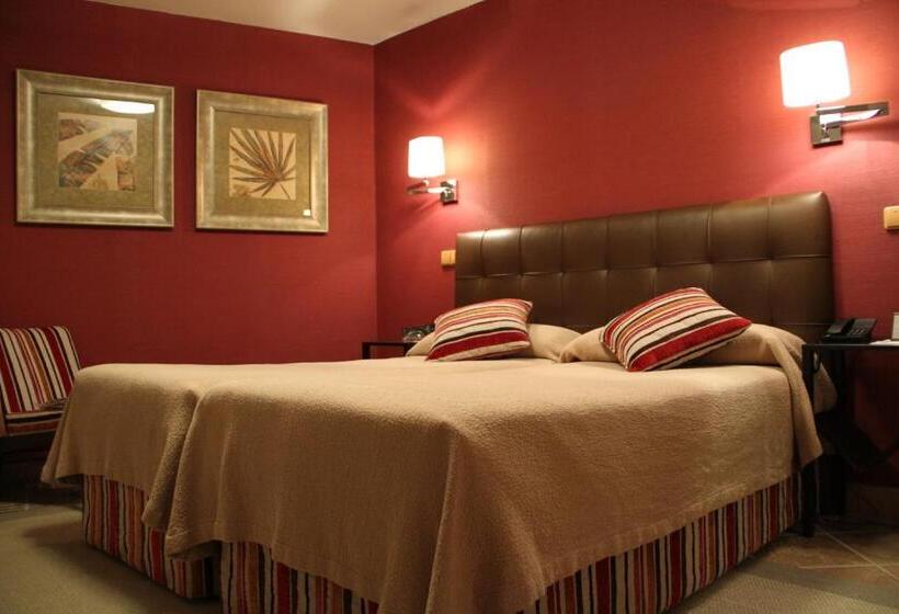 Номер Стандарт, Palacio Dos Olivos