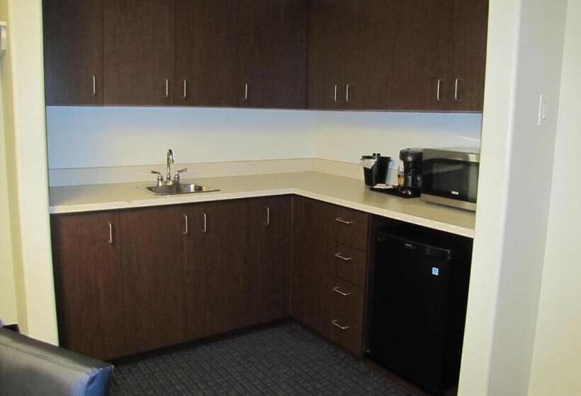 이그제큐티브 스위트, Super 8 By Wyndham Lachenaie/terrebonne