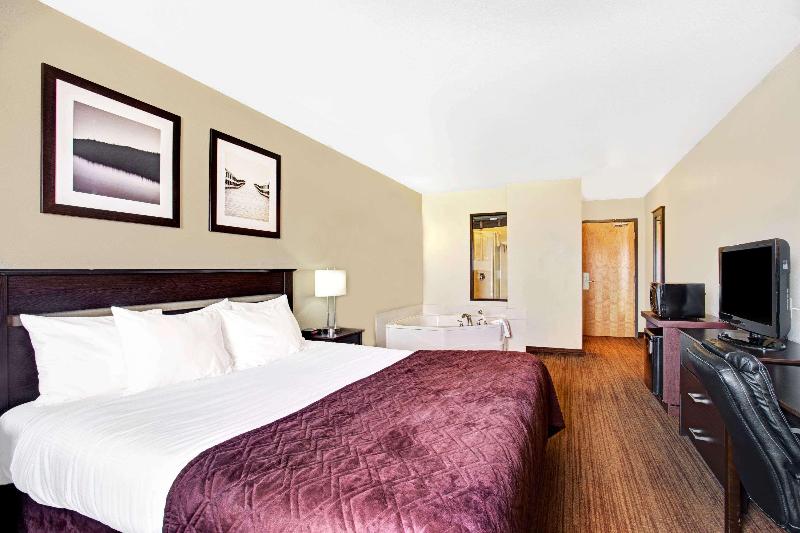 스탠다드 룸 킹사이즈 침대, Super 8 By Wyndham Lachenaie/terrebonne