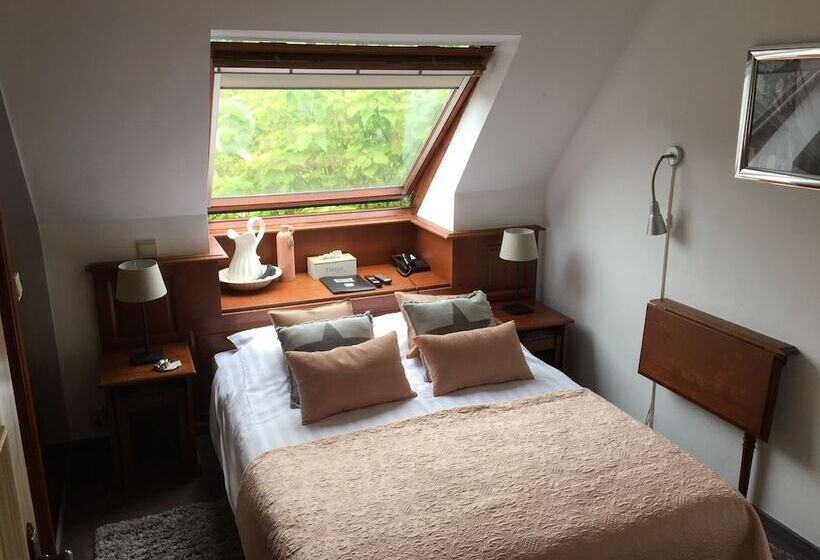 חדר בסיסי, Ten Lande