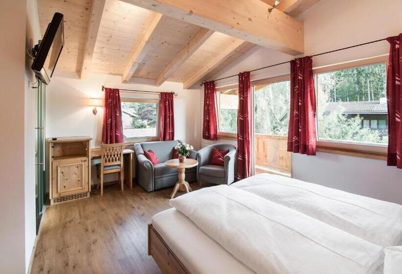 إستديو قياسى مزود بشرفة, Landhotel Föhrenhof Ellmau