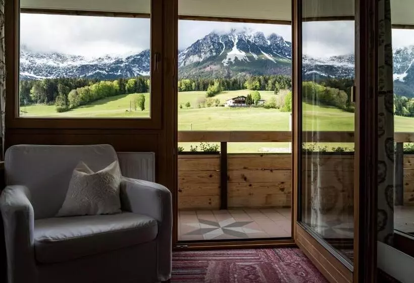 マウンテンビュースタンダードルーム, Landhotel Föhrenhof Ellmau