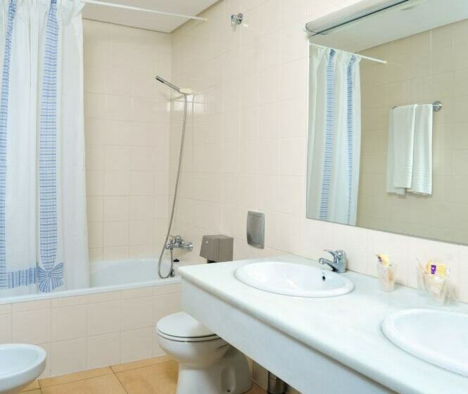 غرفة قياسية, As Chucena