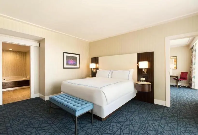 スイート, Fairmont Austin Gold Experience