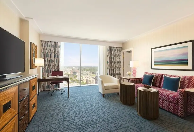 スイート, Fairmont Austin Gold Experience