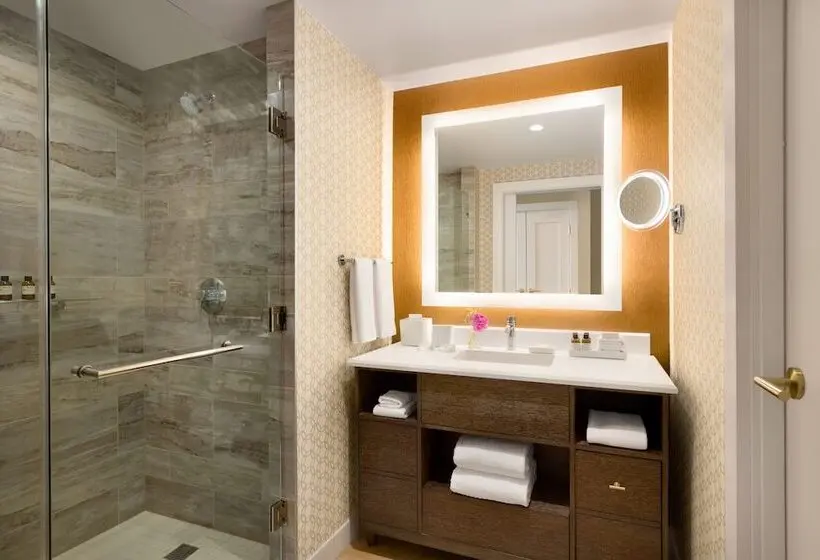 スイート, Fairmont Austin Gold Experience