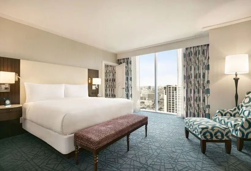 スイート, Fairmont Austin Gold Experience