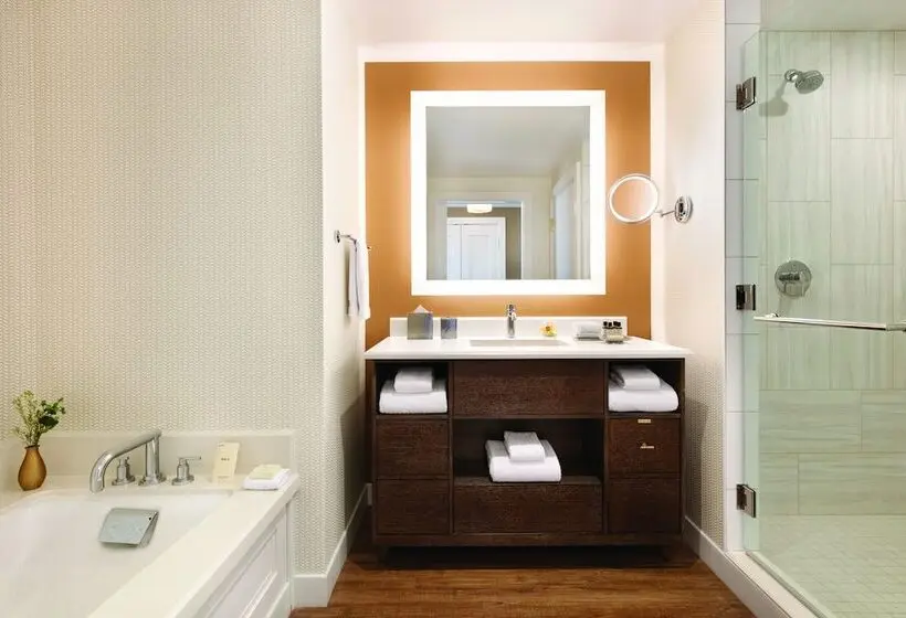スイート, Fairmont Austin Gold Experience