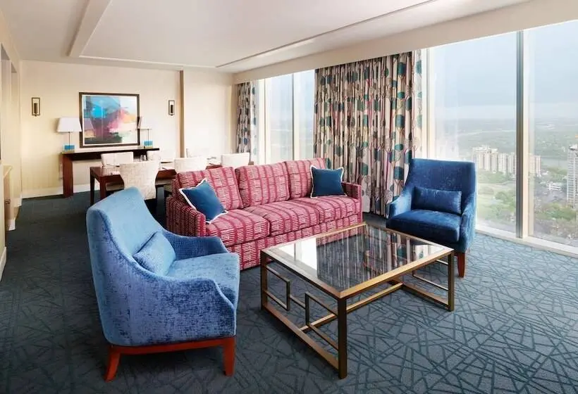 スイート, Fairmont Austin Gold Experience