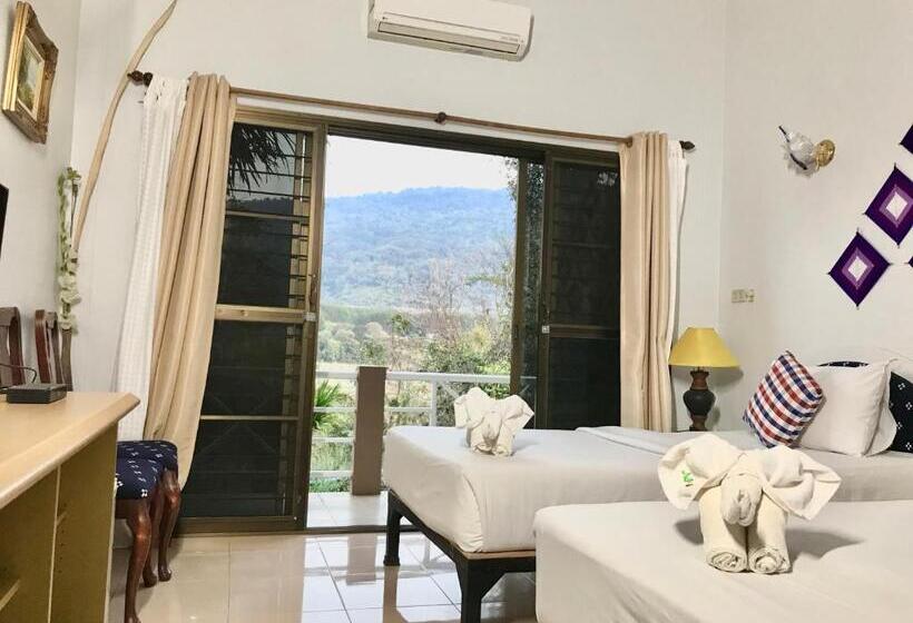 Номер Стандарт Вид на Горы, Phurua Bussaba Resort & Spa