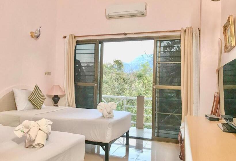 Номер Стандарт Вид на Горы, Phurua Bussaba Resort & Spa