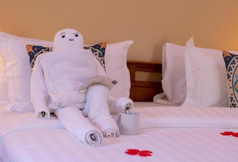 带大床的高级房间, Sunny Palms Beach Bungalows