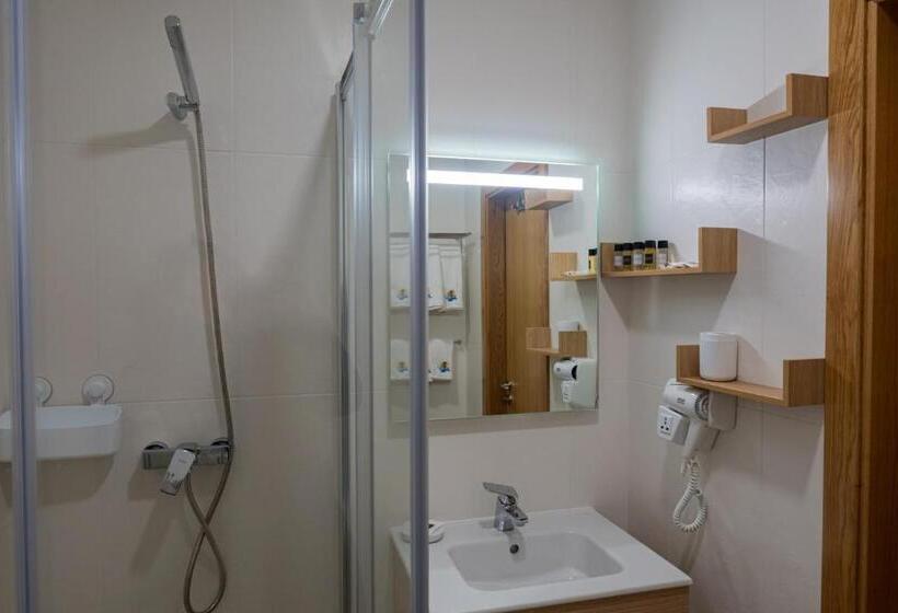 Четырехместный Номер Стандарт, Nereida