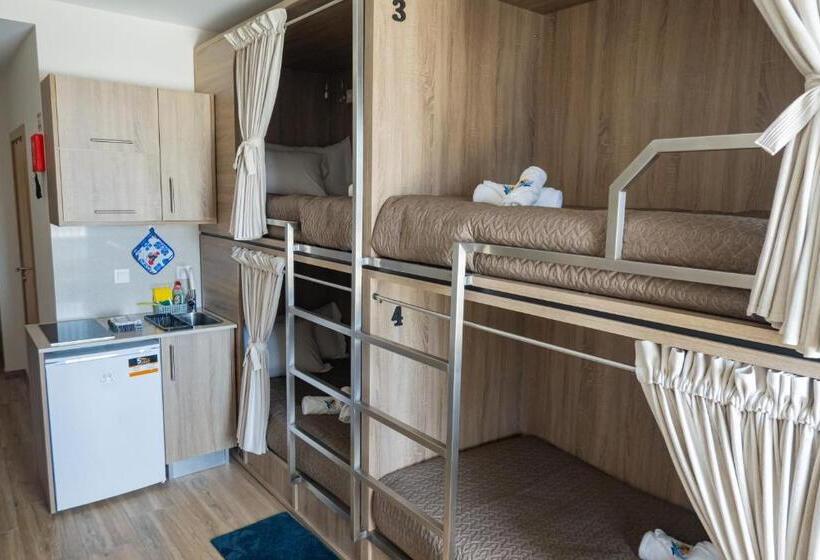 Четырехместный Номер Стандарт, Nereida