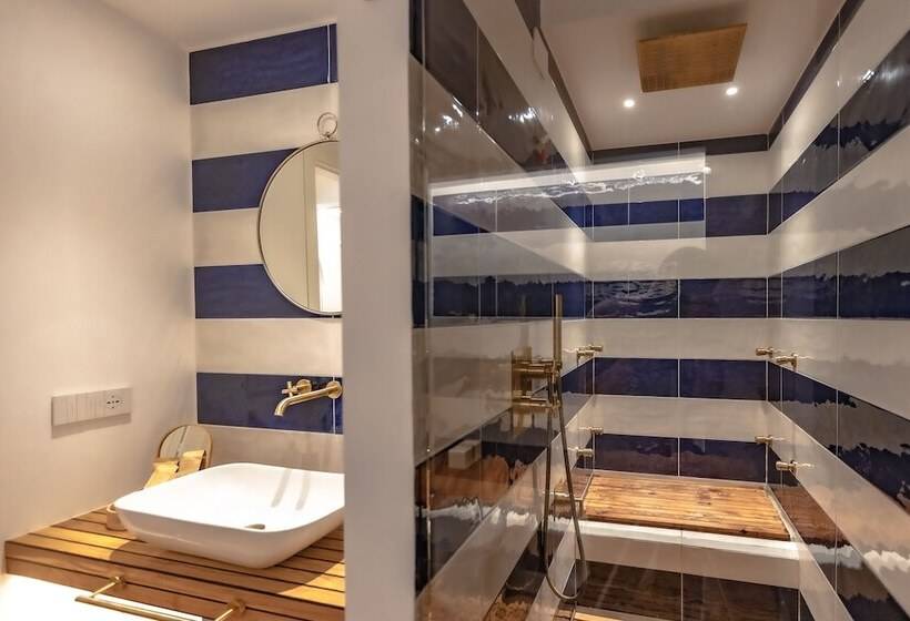 디럭스 룸, Lampara Mare