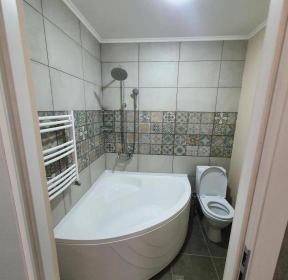 اتاق استاندارد, Tsaghkunk Chef House