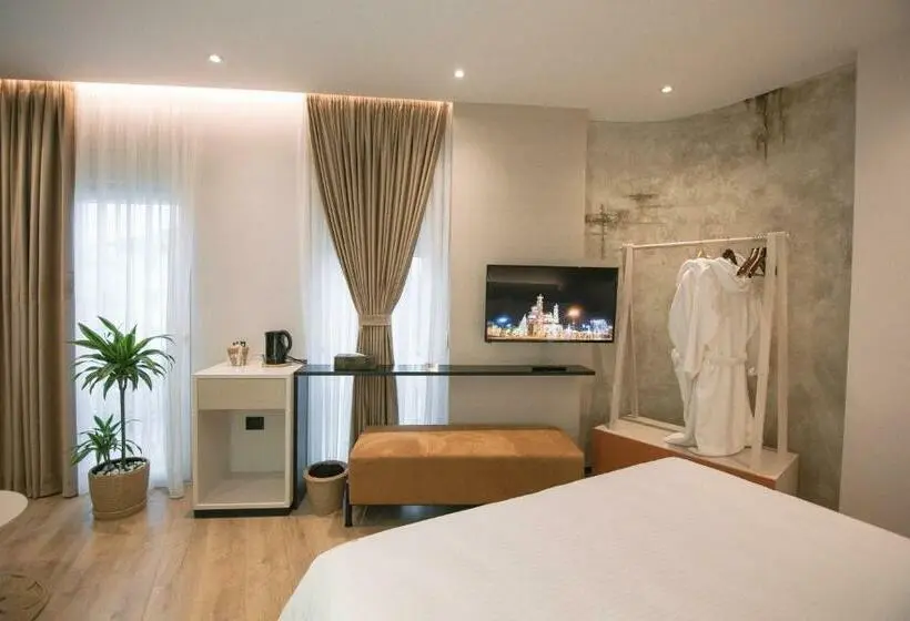 سوئیت با بالکن, Boulevard Boutique Apart